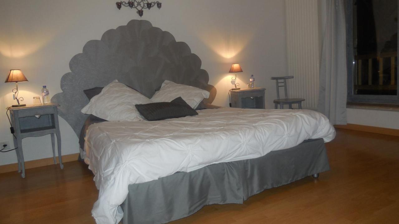 Chambre D'Hotes La Jument Grise Lescheroux Exteriér fotografie