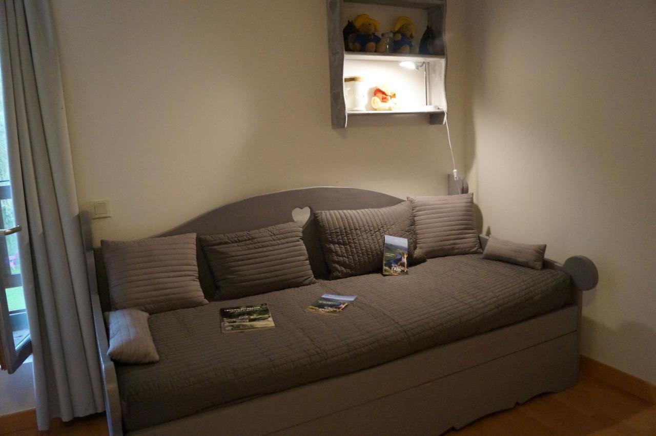 Chambre D'Hotes La Jument Grise Lescheroux Exteriér fotografie
